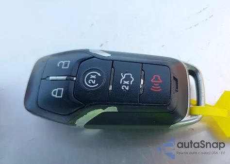 2016 Ford Mustang V6 z USA, uszkodzony, nr VIN 1FATP8EM2G5329398